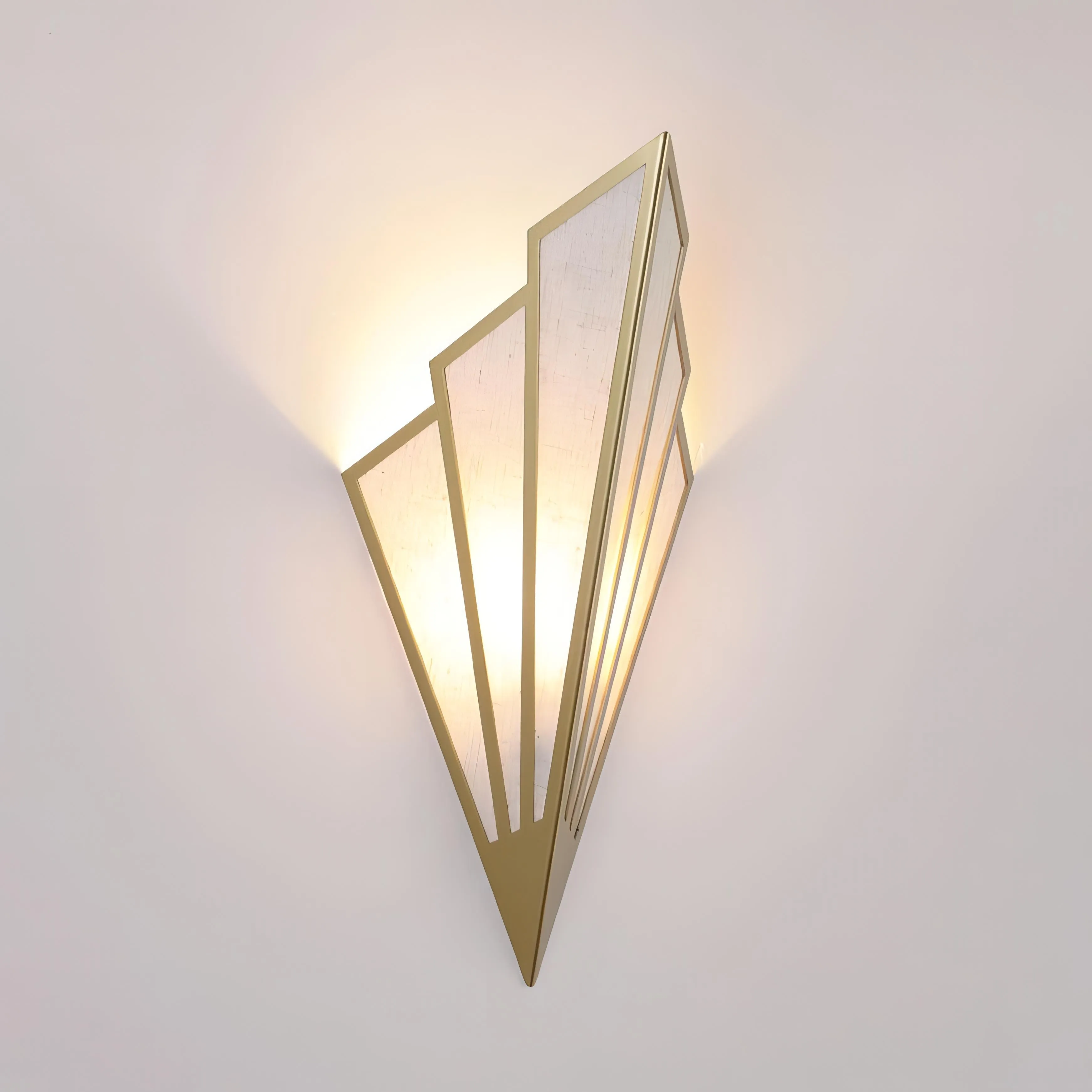 Dakari - Retro Modern Triangle Glass Wall Light