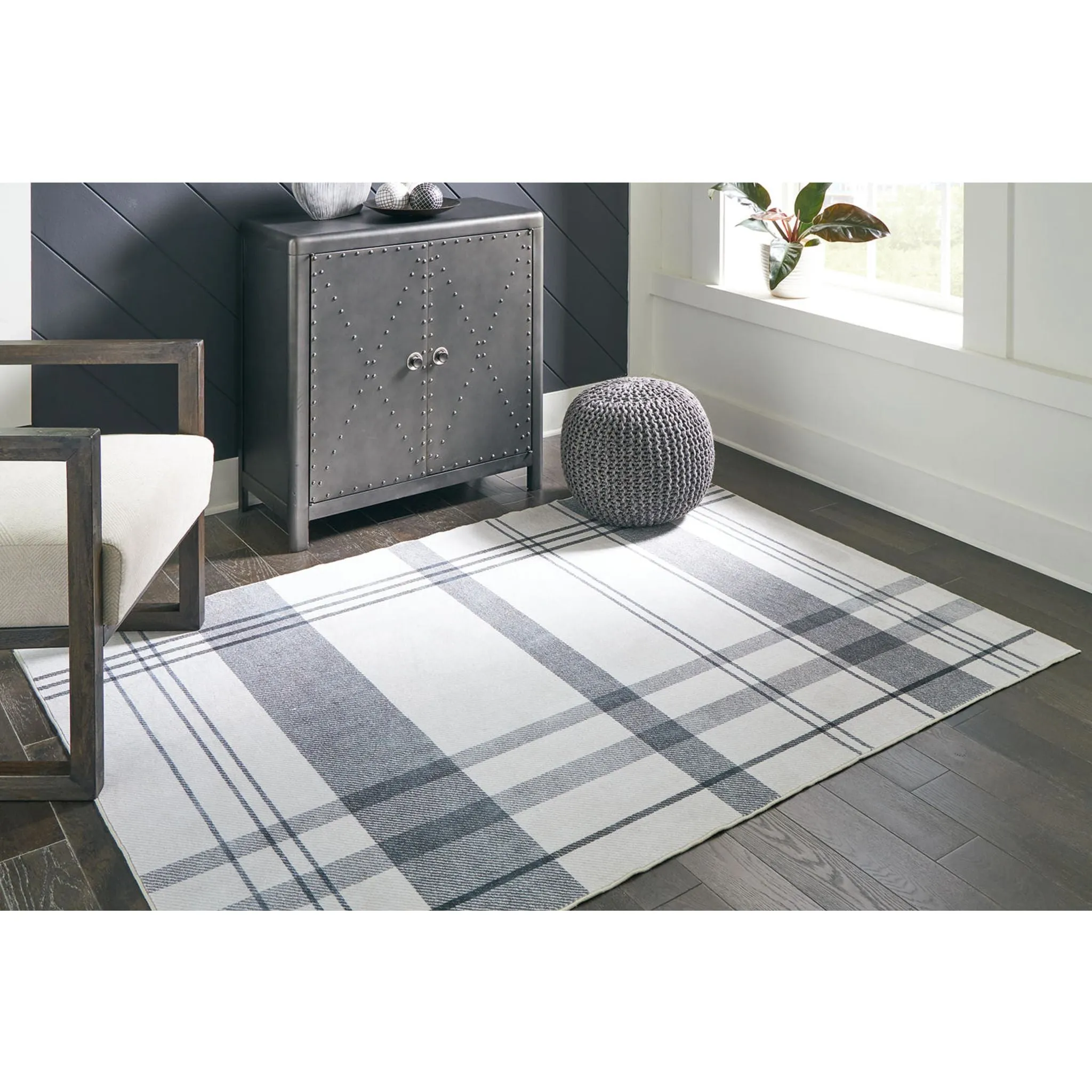 Kaidlow Area Rug