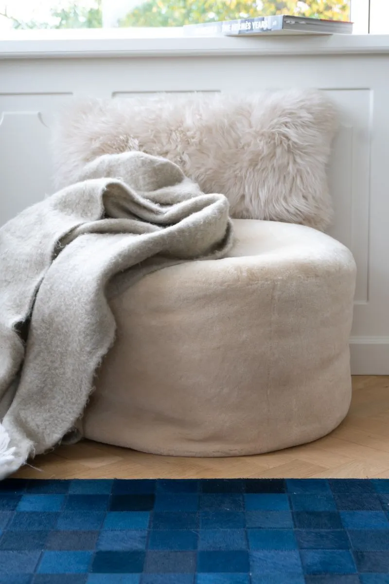 Long-Wool Sheepskin Cushion | 40x60 cm